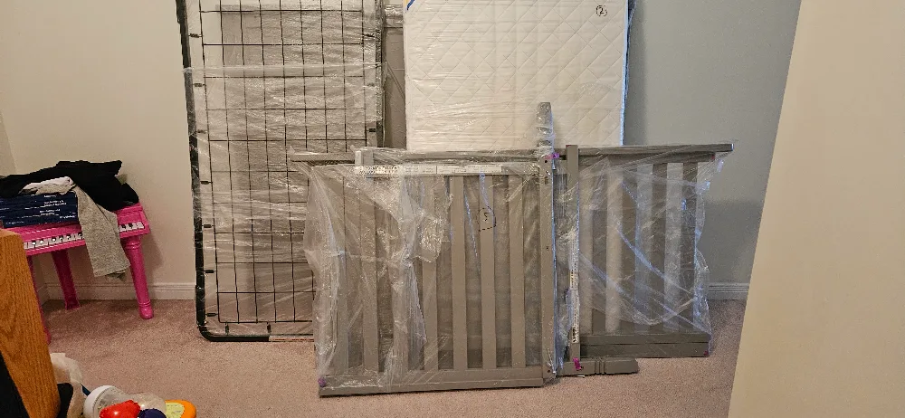 Grey Crib with Mattress image indicator(3)