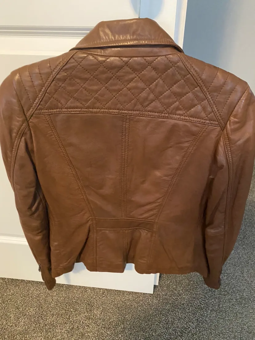 Women’s Danier Leather Jacket image indicator(2)