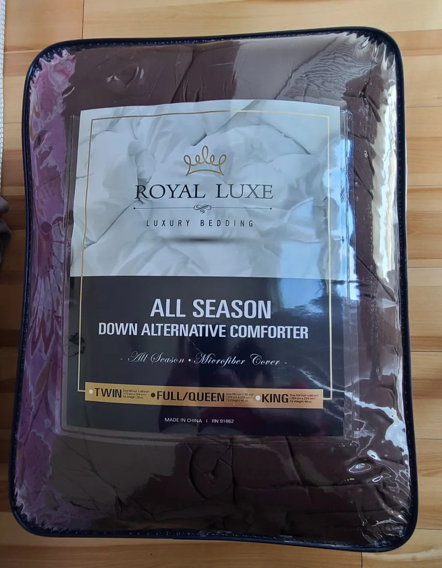 Used once and dry cleaned - Set of 2 Comforters thumbnail