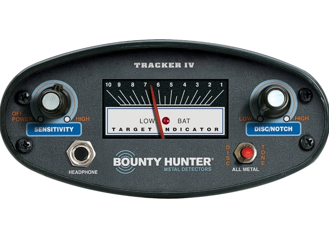 Bounty Hunter Tracker IV Metal Detector with Padded Armrest image indicator(3)