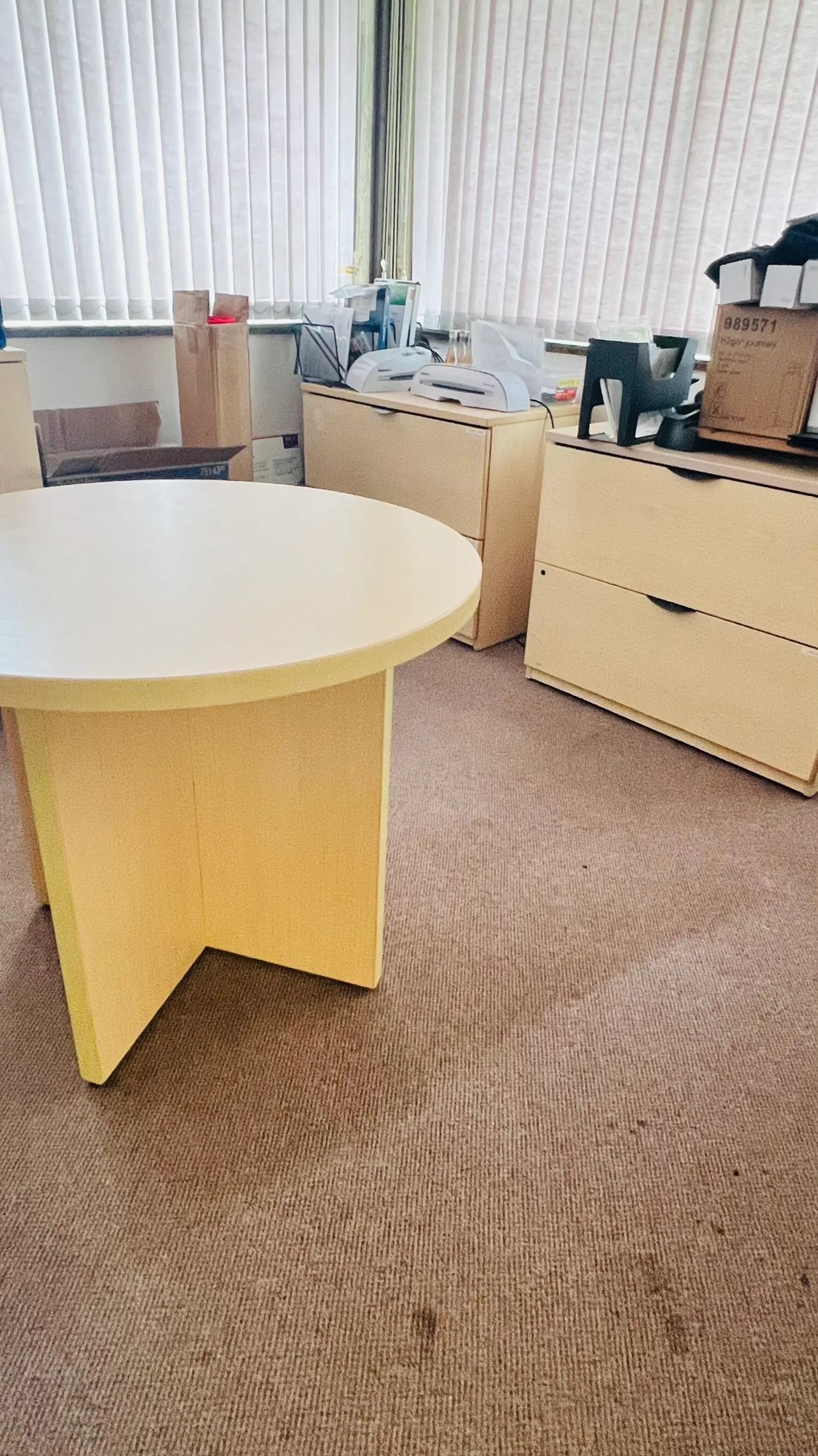 Round Table & 3 x filing cabinets #freecycle thumbnail