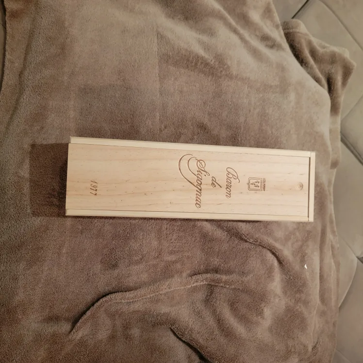 wooden wine boxes thumbnail