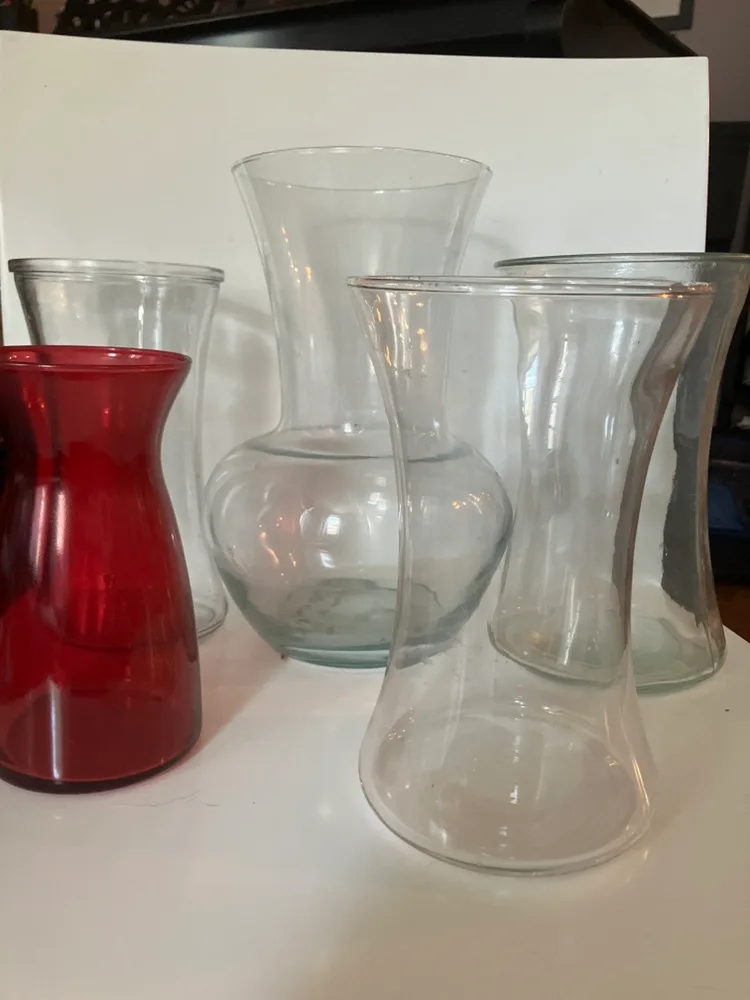 5 Glass Vases thumbnail