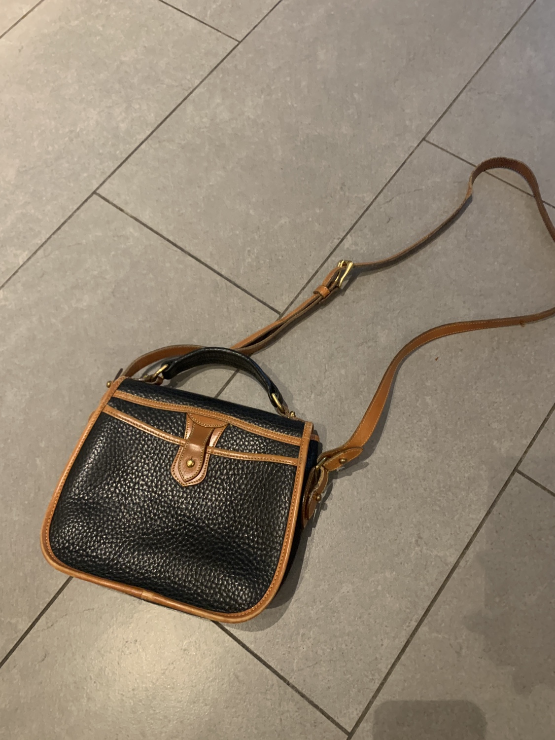 Vintage Dooney & Bourke Leather Crossbody Bag - photo 4