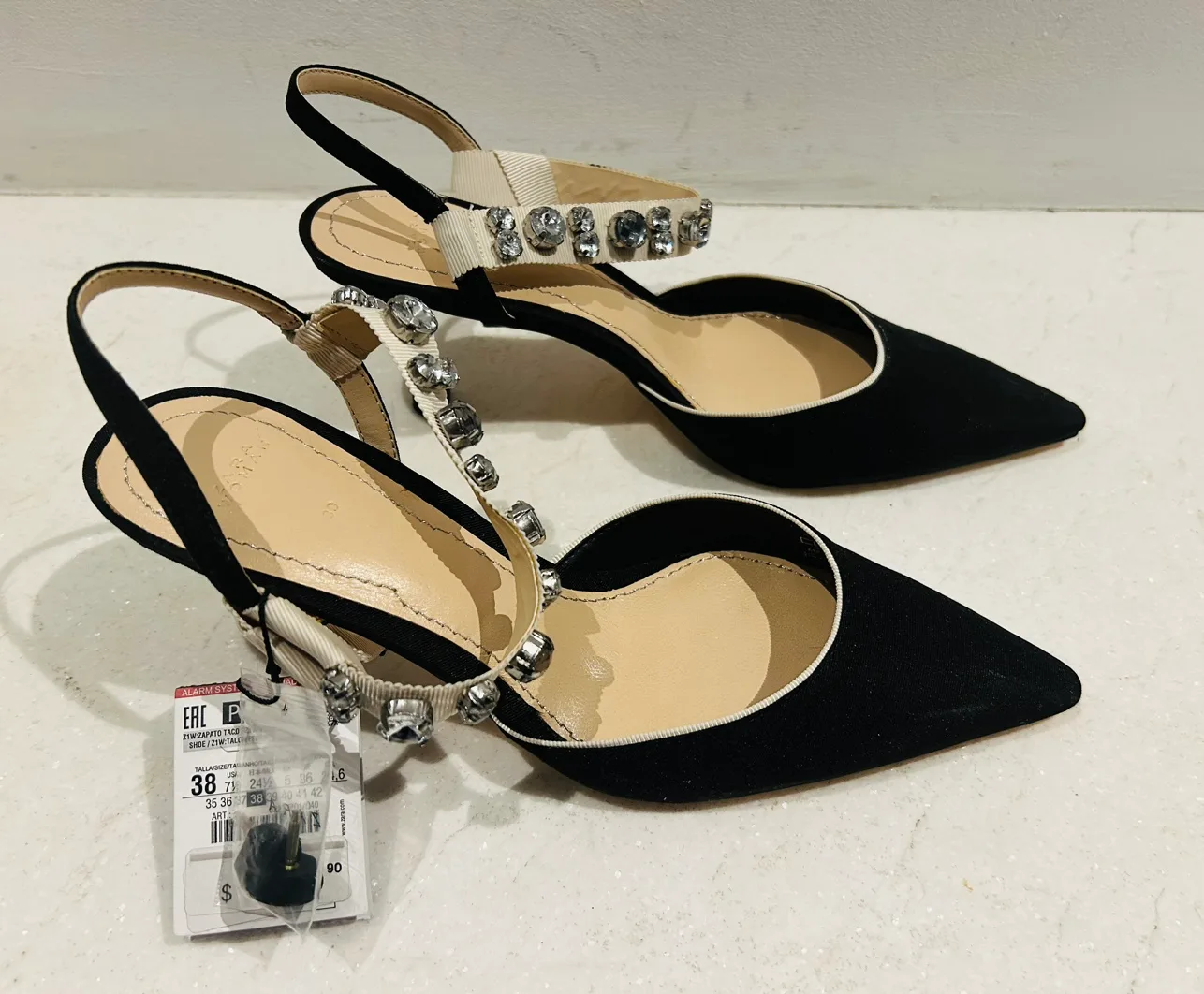 Zara Rhinestone gorgeous Heels 7.5 new. Never worn. image indicator(4)