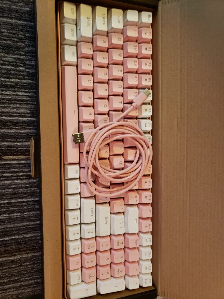 Magegee STAR100 Gaming Keyboard thumbnail