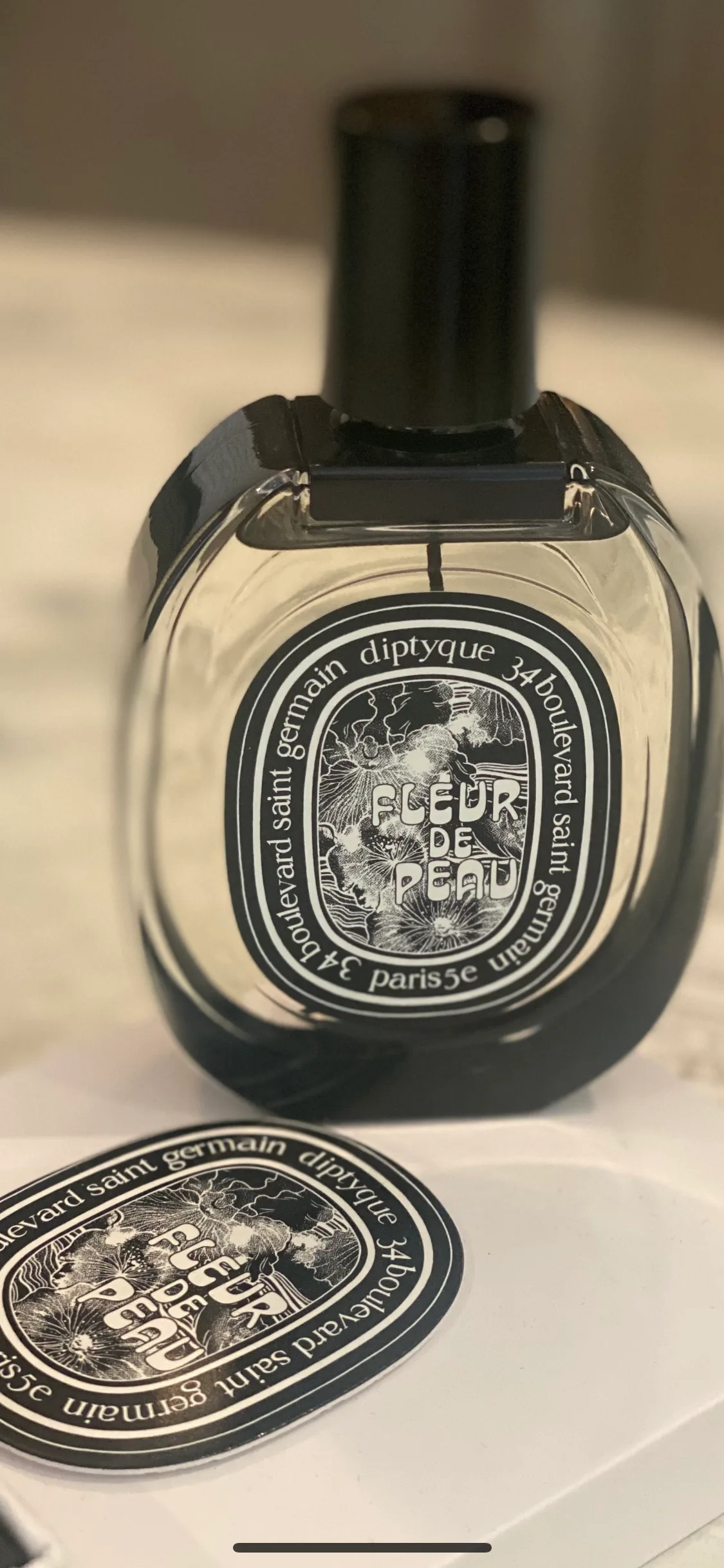 Diptyque Fleur de Peau Perfume