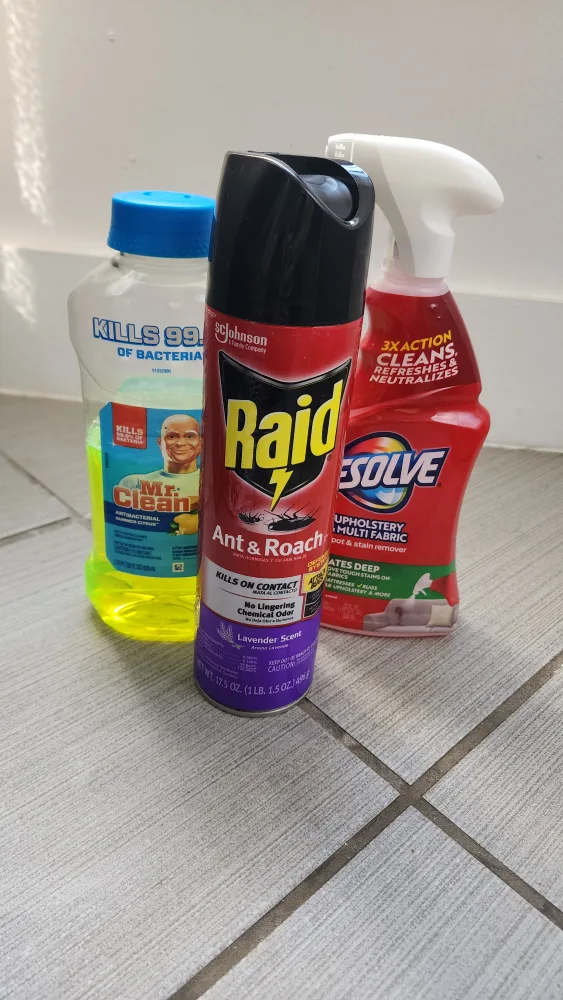 Cleaning and housekeeping supplies #freecycle thumbnail