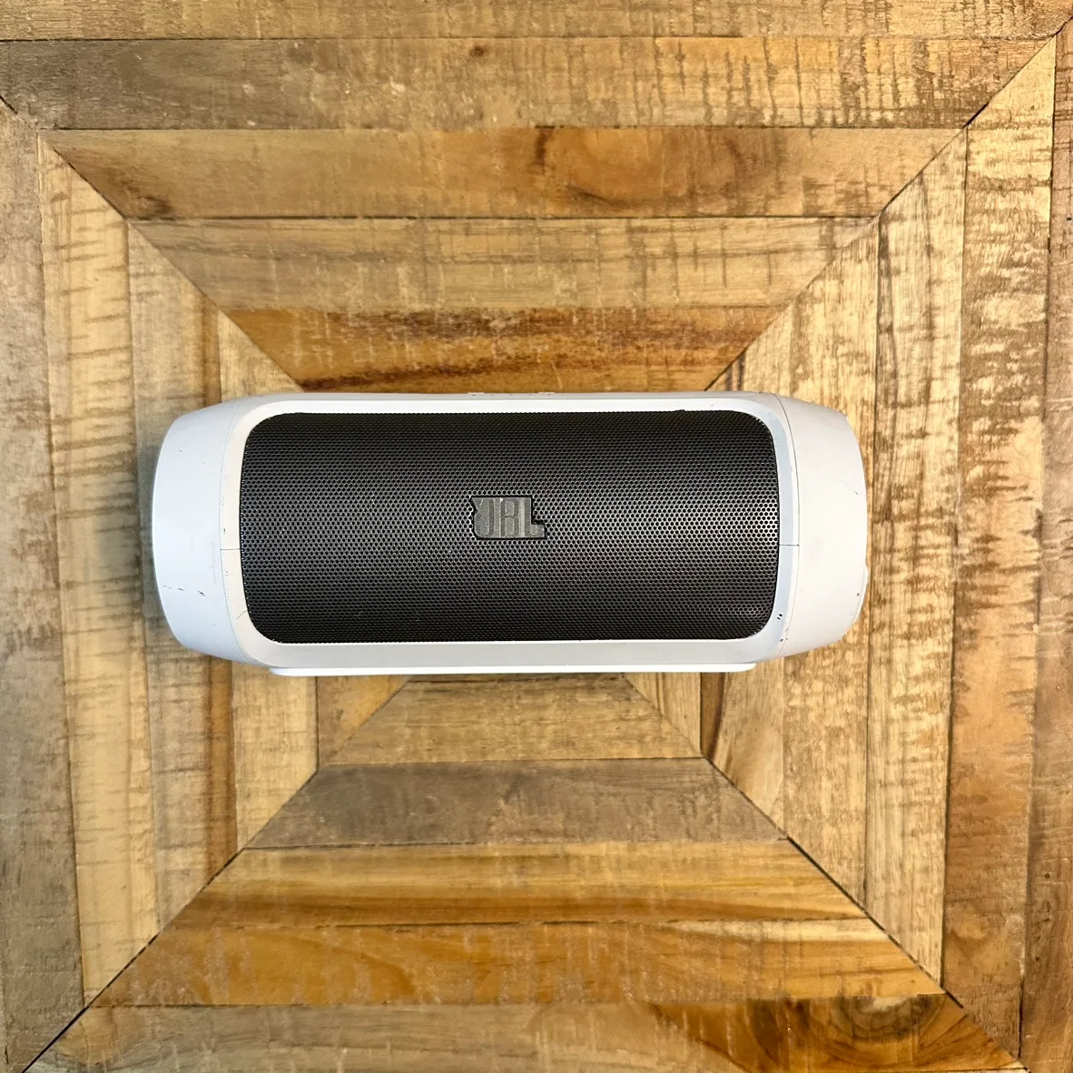 JBL Charge 2 Portable Bluetooth Speaker White thumbnail