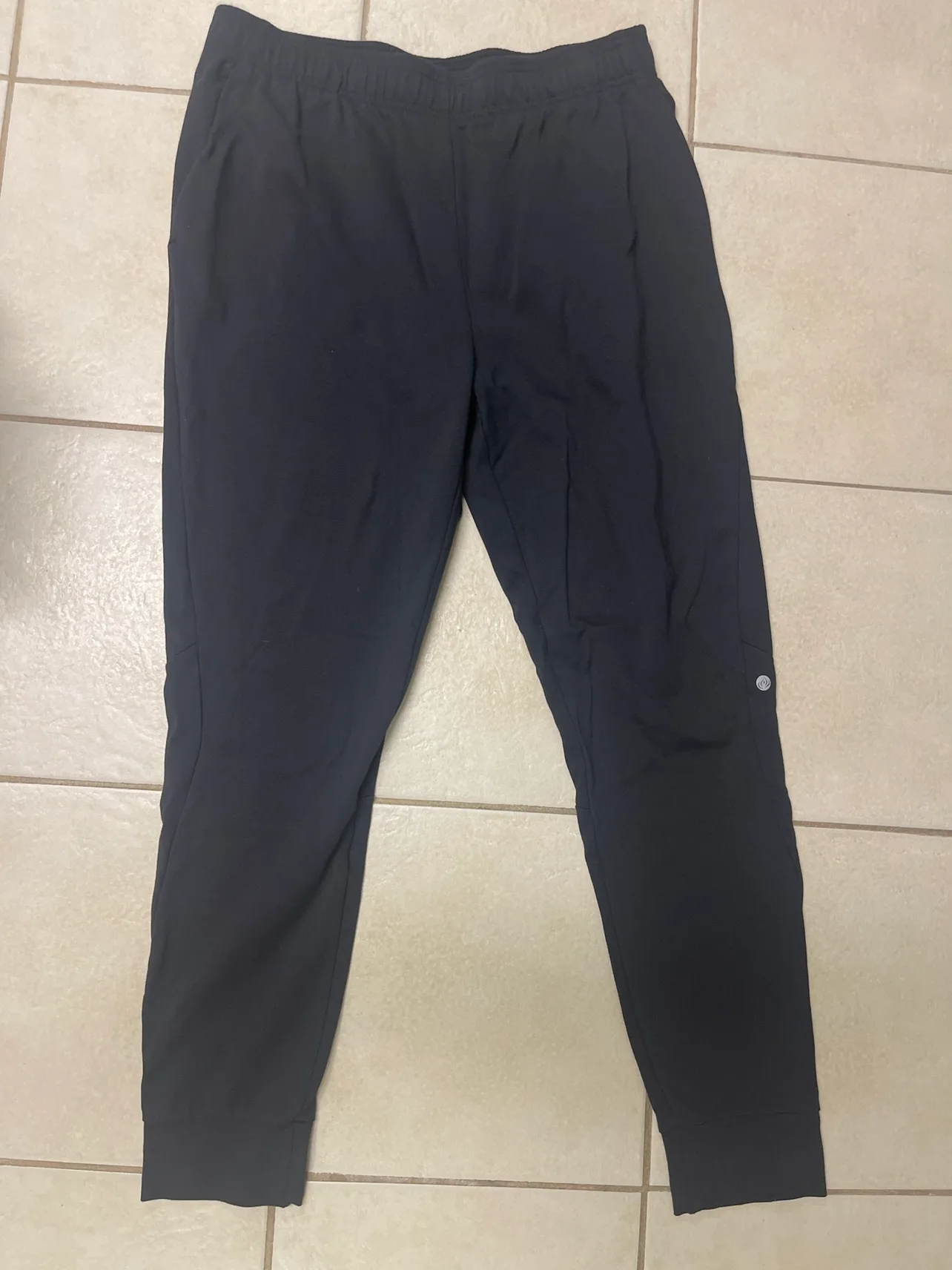 Men’s jeans and joggers Lululemon image indicator(7)