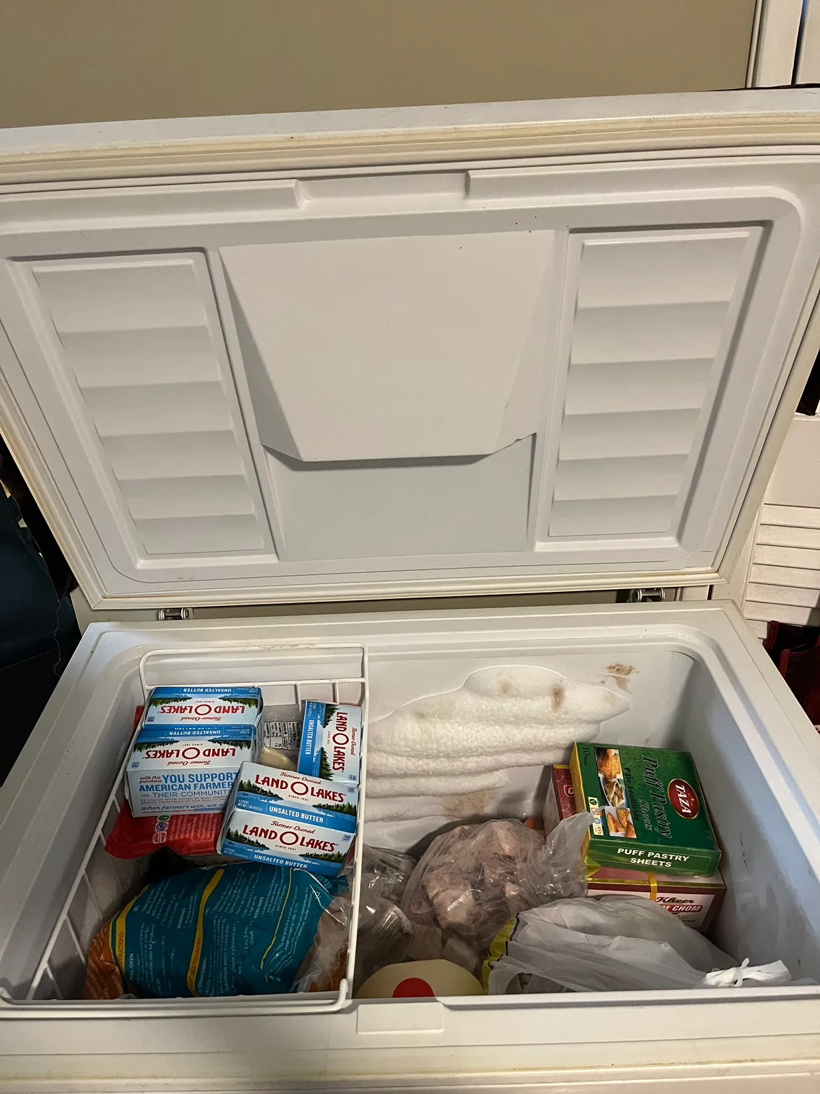 7 Cubic Ft. WC Wood Chest Freezer Model # C07NAS image indicator(4)