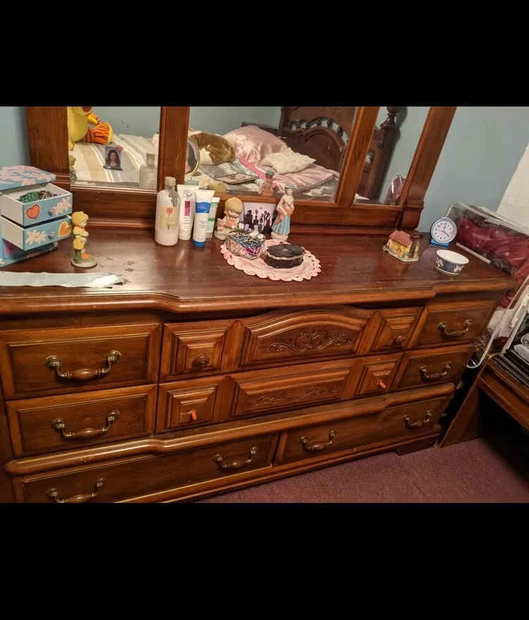 Vanity mirror + Dresser image indicator(2)