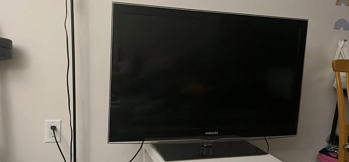 Samsung 40” TV image indicator(2)