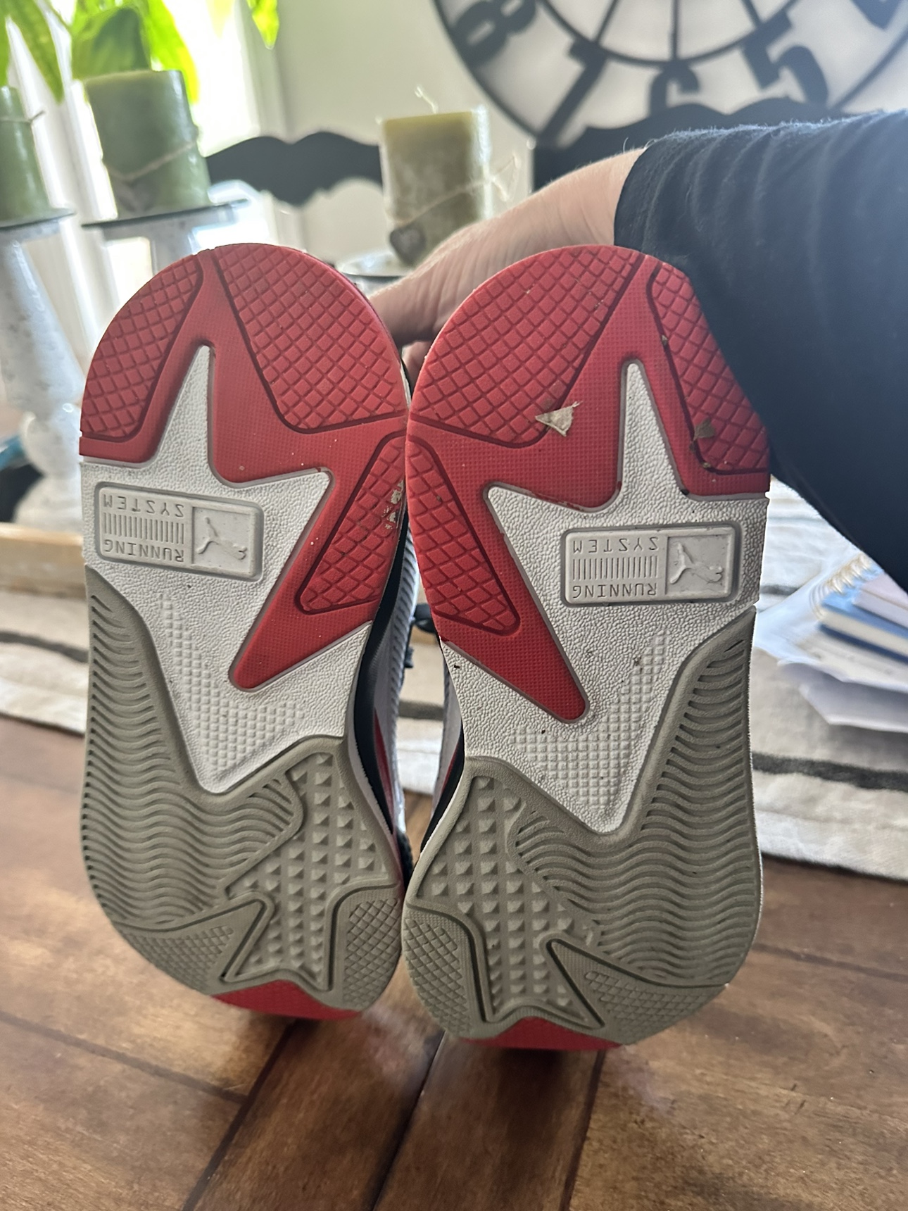 Puma women’s runners size 8.5 - photo 3
