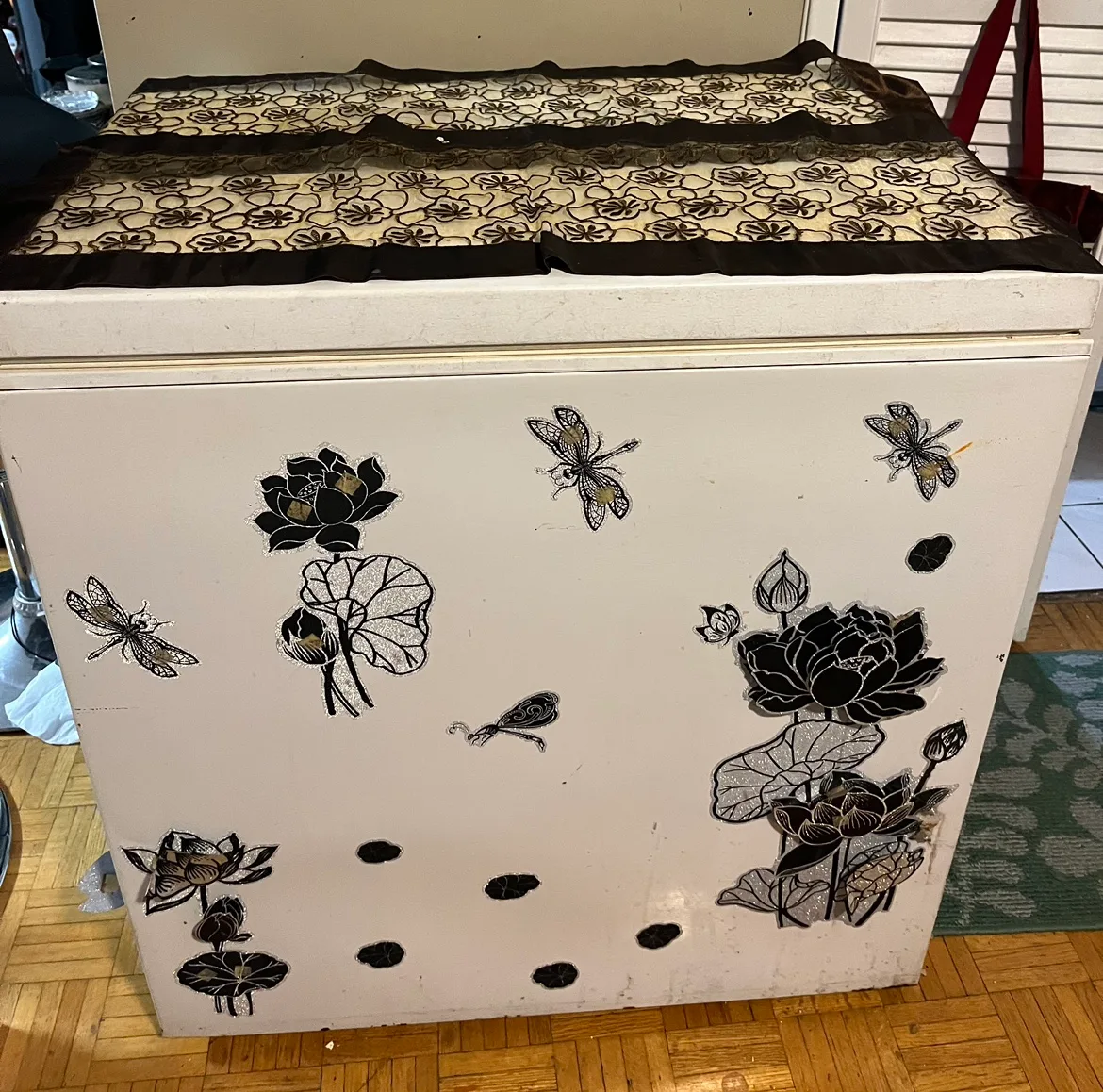7 Cubic Ft. WC Wood Chest Freezer Model # C07NAS thumbnail