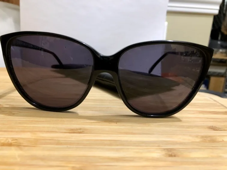 Vintage 80’s Oversized Cat-Eye Black Sunglasses image indicator(7)