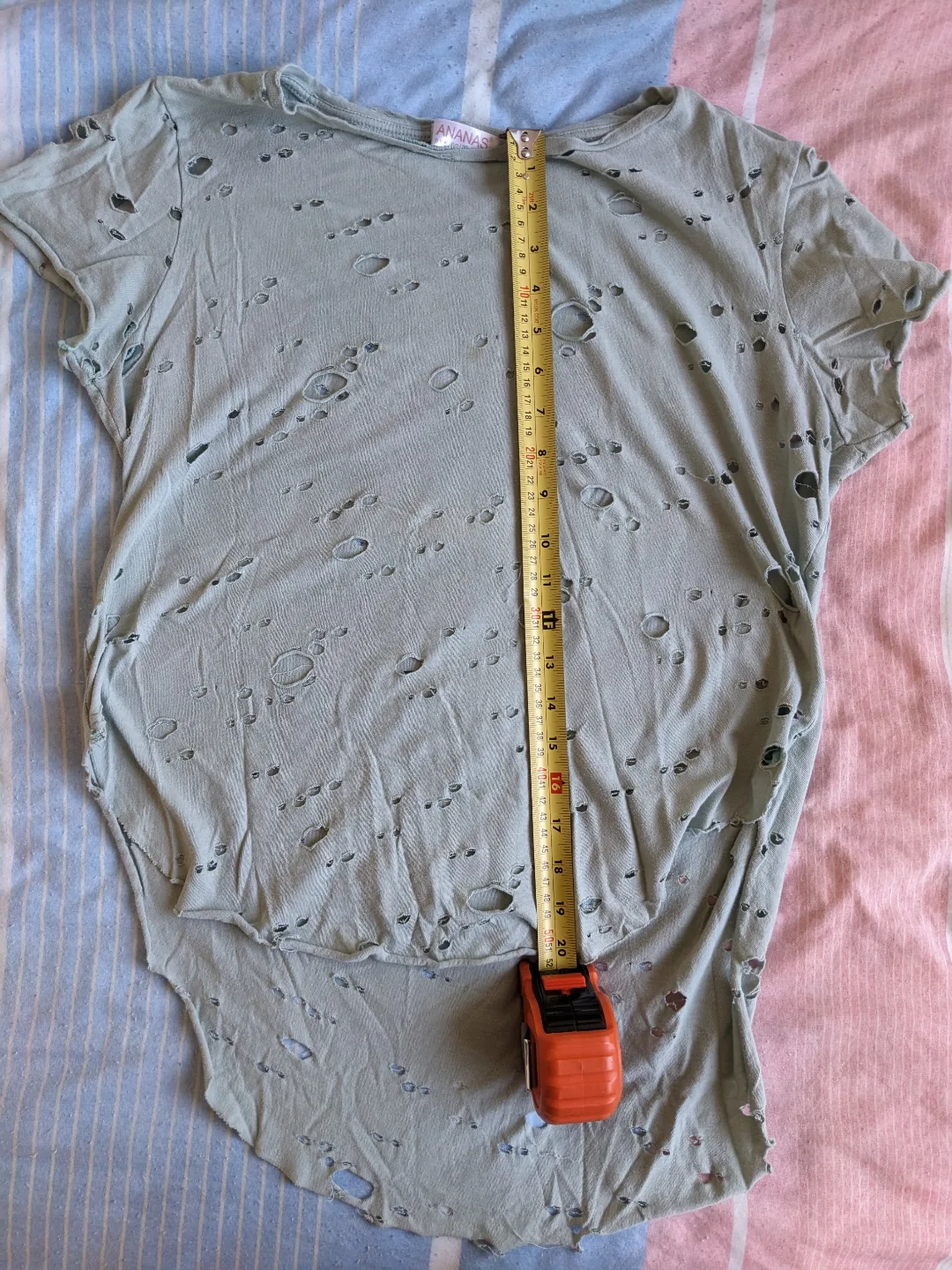 High Low T-shirt with Holes Design - Green image indicator(3)