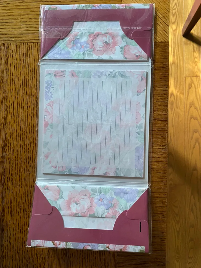 Floral Stationary Set #freecycle 🥕 image indicator(2)