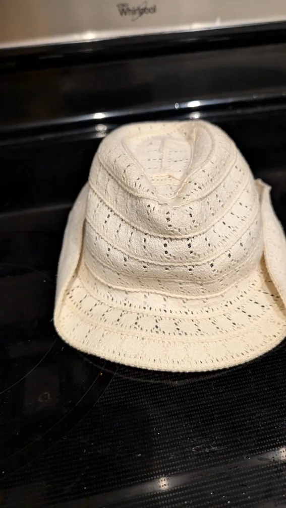 Baby Gap Hat - fre thumbnail