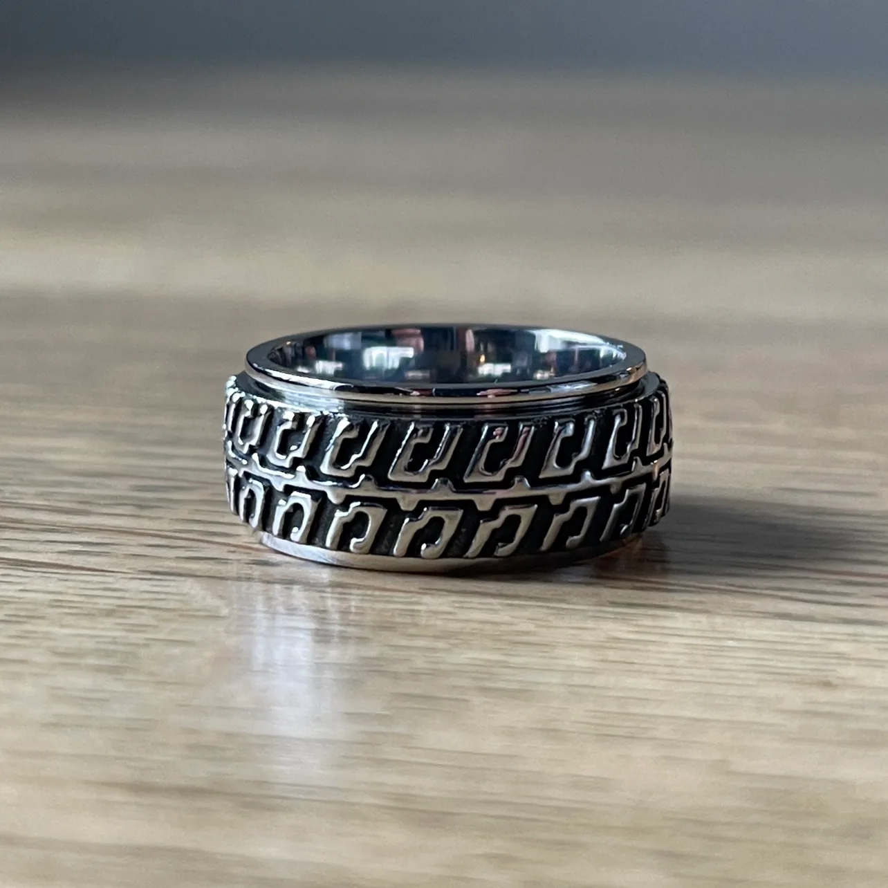 Tire Tread Spinner Ring Stainless Steel (size 11) thumbnail