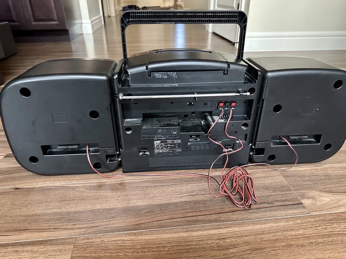 Sanyo Boombox - photo 4