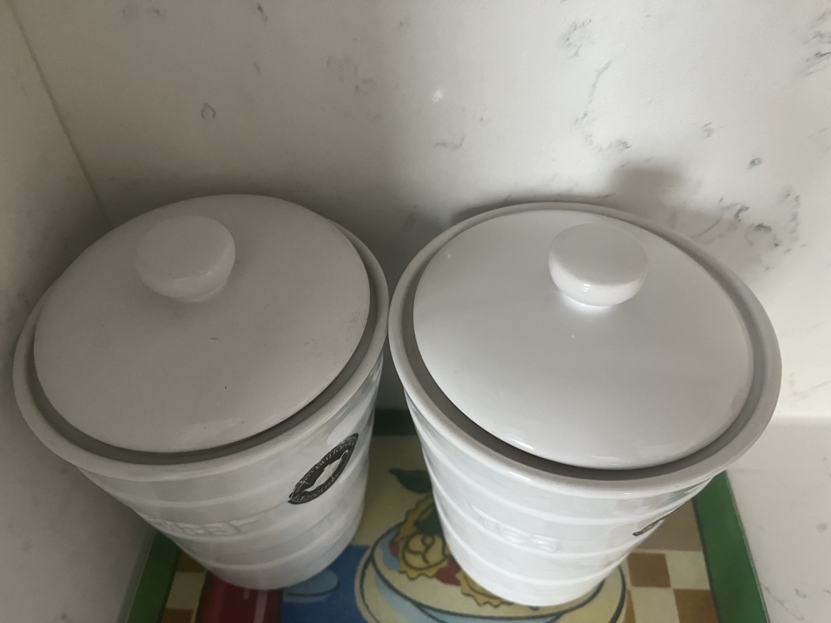 Tea and Sugar Canisters - photo 3