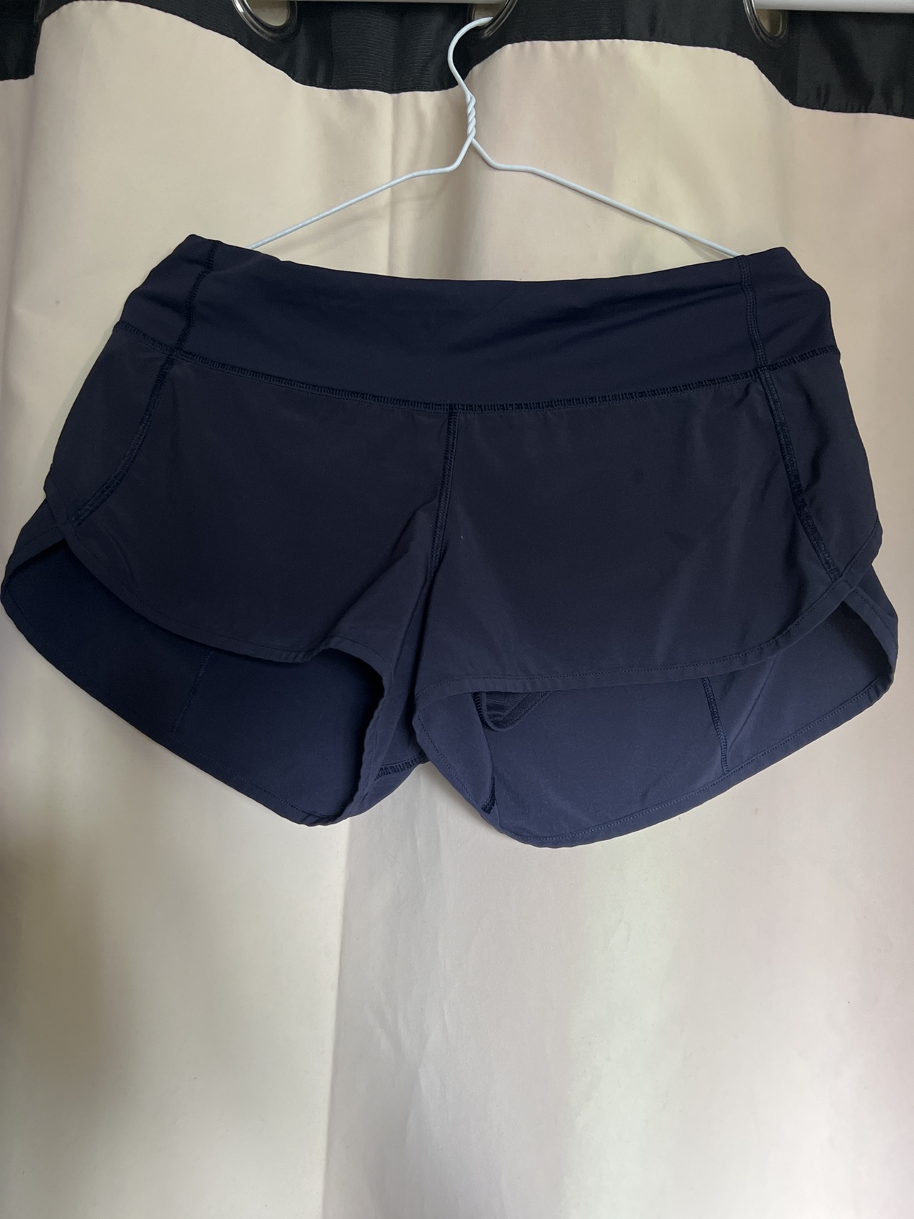 Lululemon Shorts - photo 2