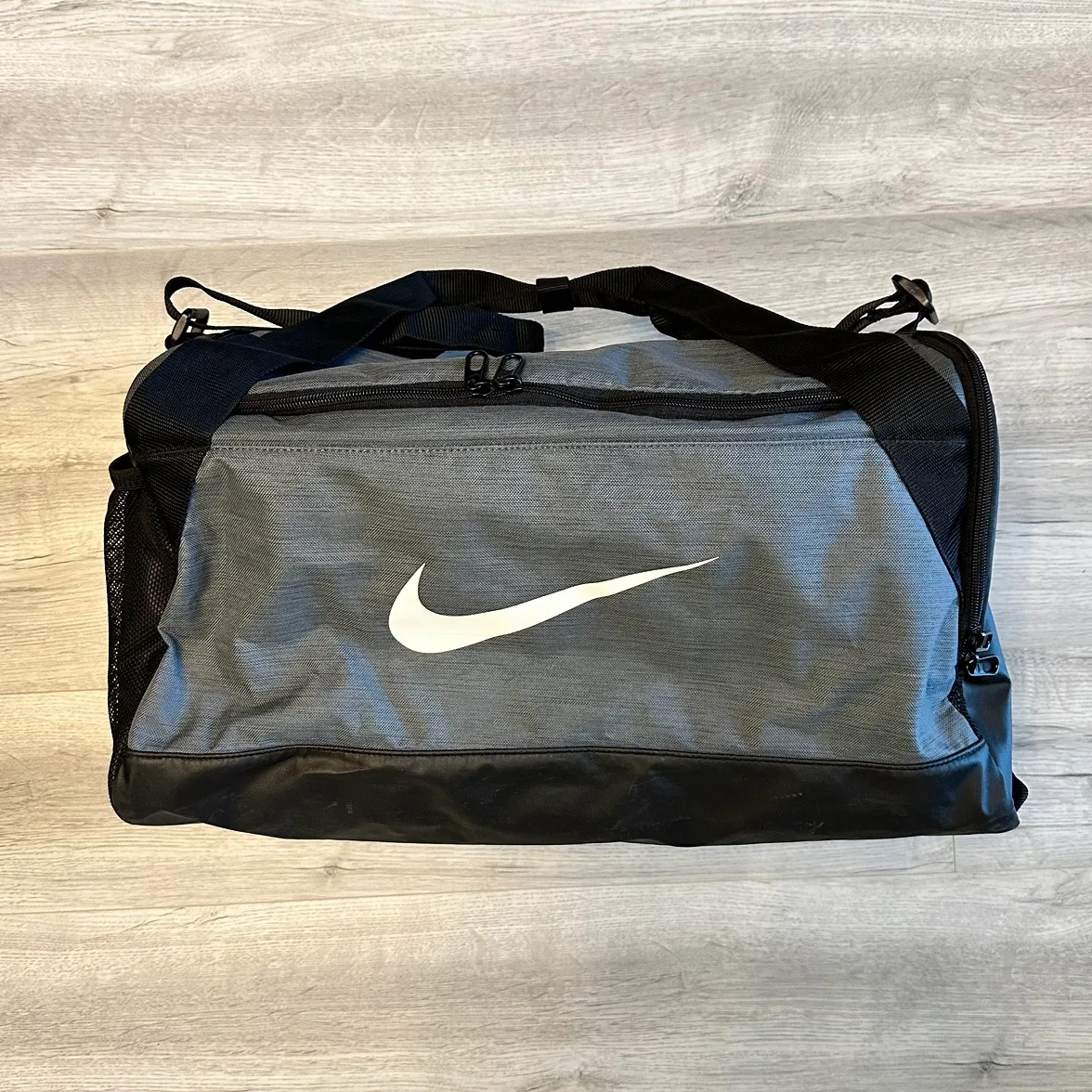 Nike Duffel Gym Bag Grey thumbnail
