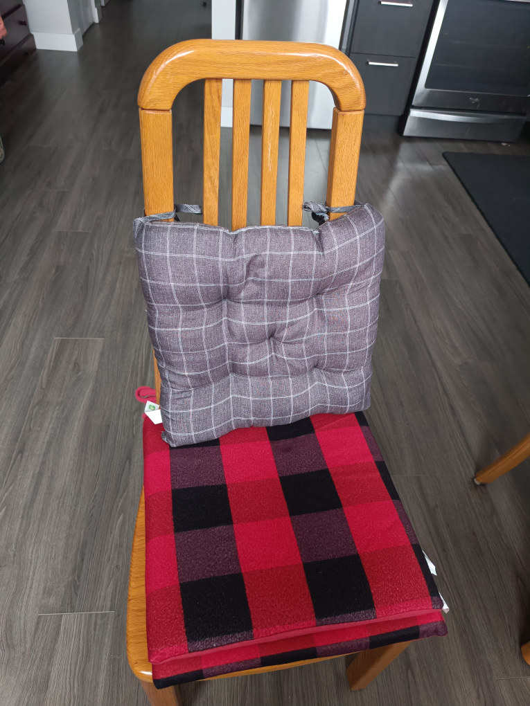 Dining Table with 6 chairs - photo 2