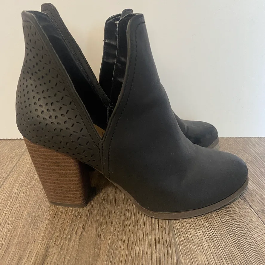 Black Cut Out Ankle Boots with Brown Block Heel size 7 thumbnail