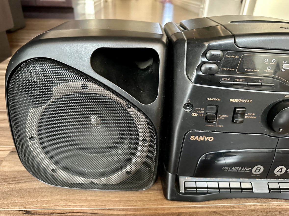 Sanyo Boombox - photo 3