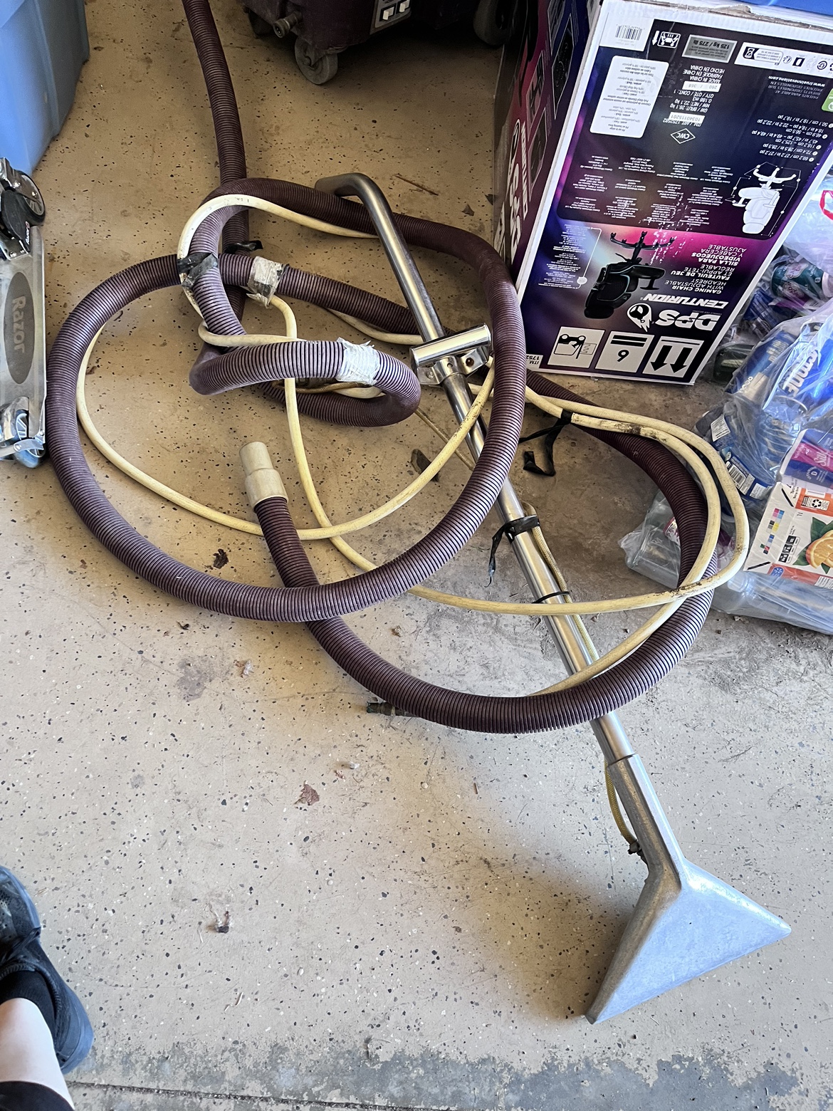Industrial carpet cleaner - photo 3