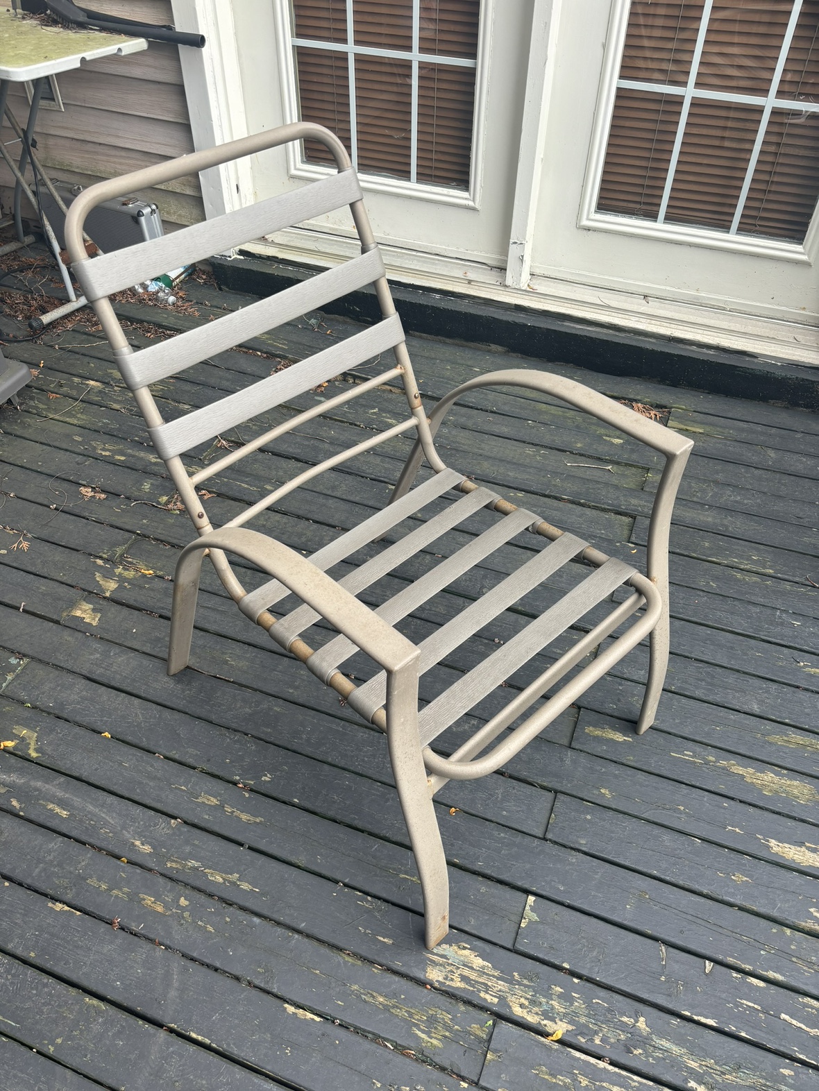 6 Metal Patio Chairs - photo 2