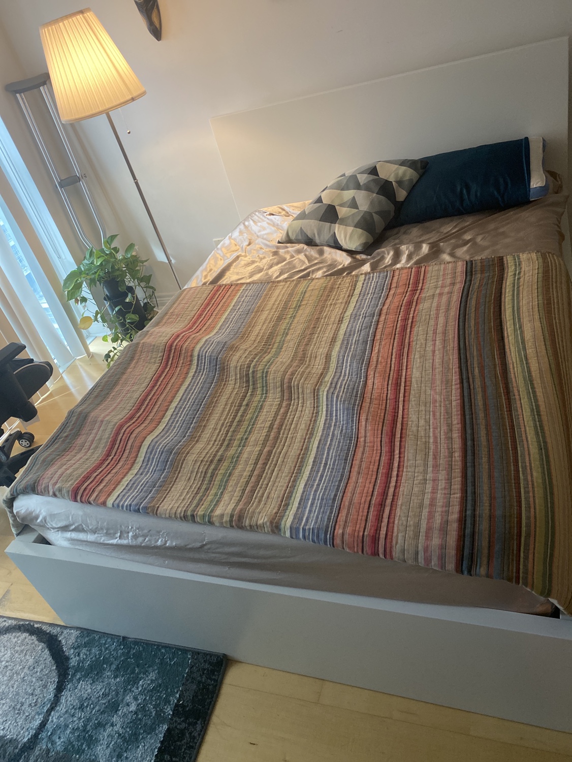 Double Sized Bed and Frame - photo 2