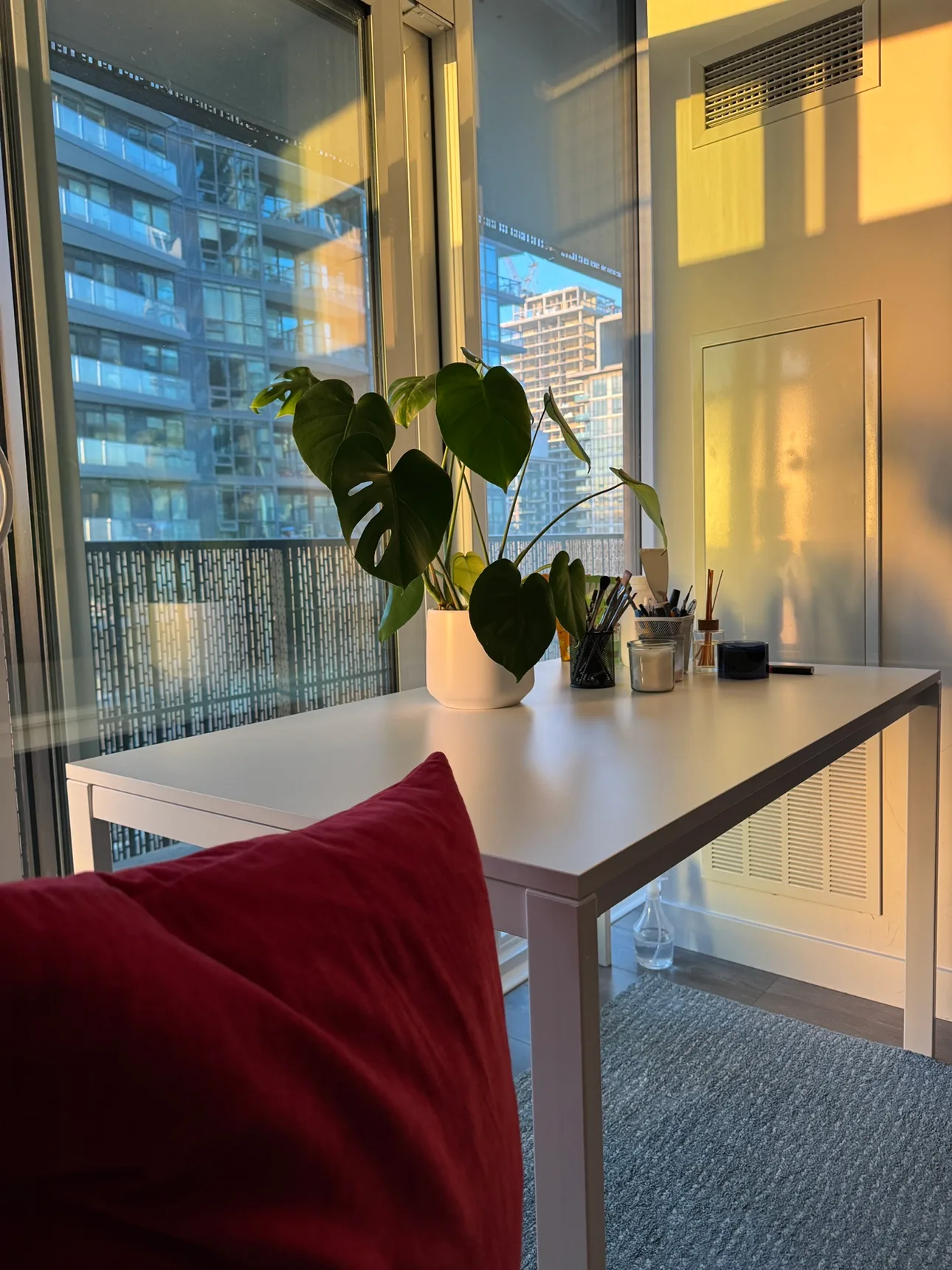 Large IKEA White table (MELLTORP) thumbnail