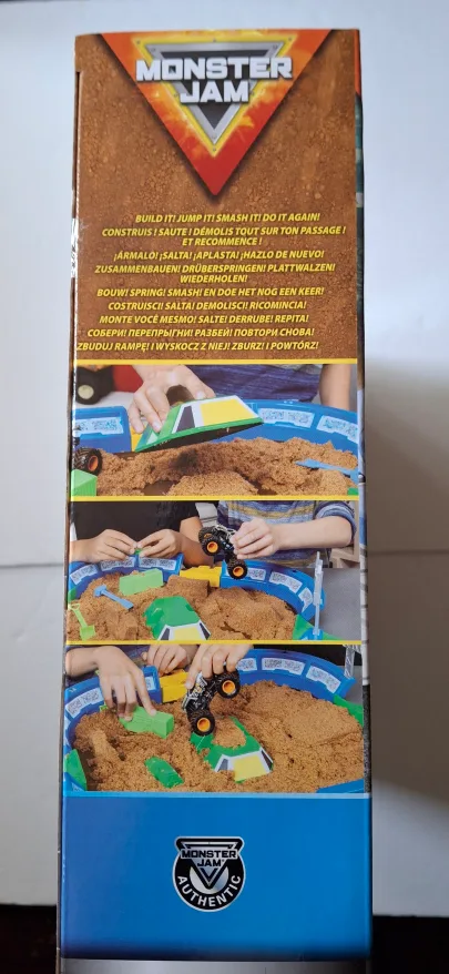Monster Jam Monster Dirt Arina Kinetic Sand Playset image indicator(7)