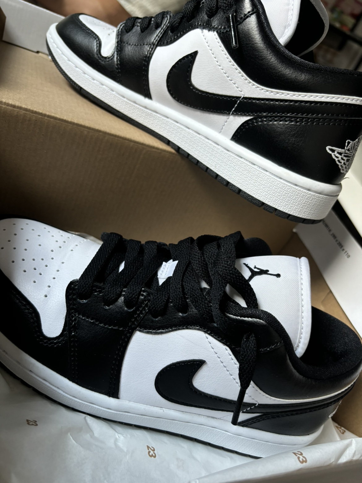 Nike Air Jordan 1 Low Women's Shoes Size 8.5