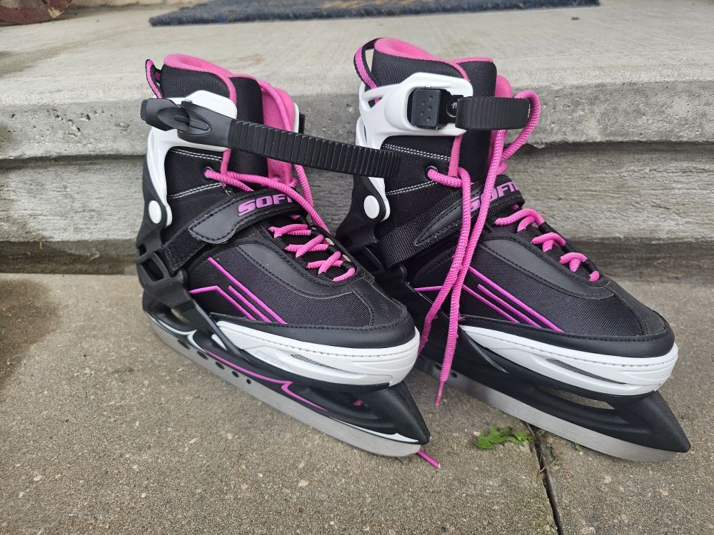 Women's Adjustable Ice Skates Softec (6-9 US)