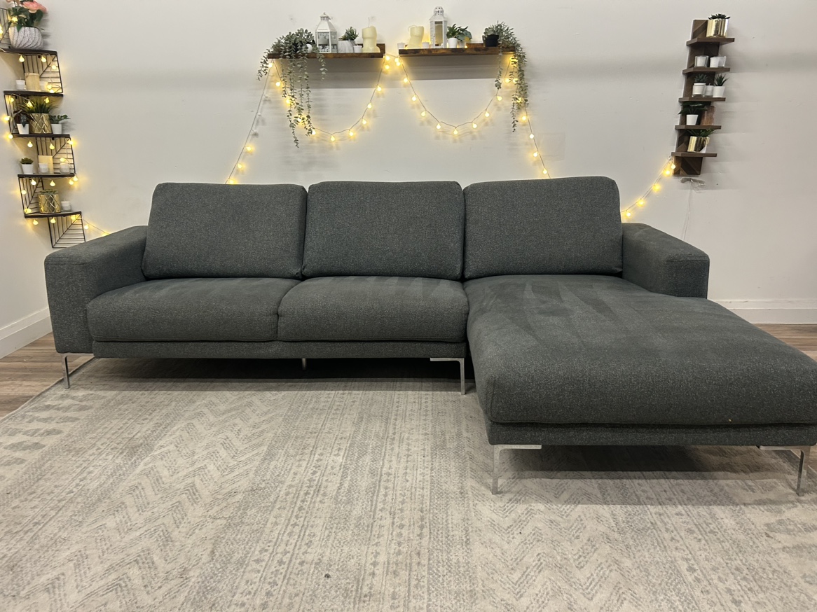 Structube Sectional Sofa 🚚 Delivery Available - photo 5