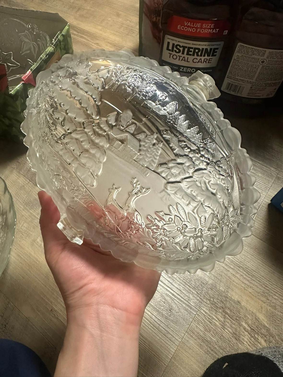 Glass Basket with Handle image indicator(3)