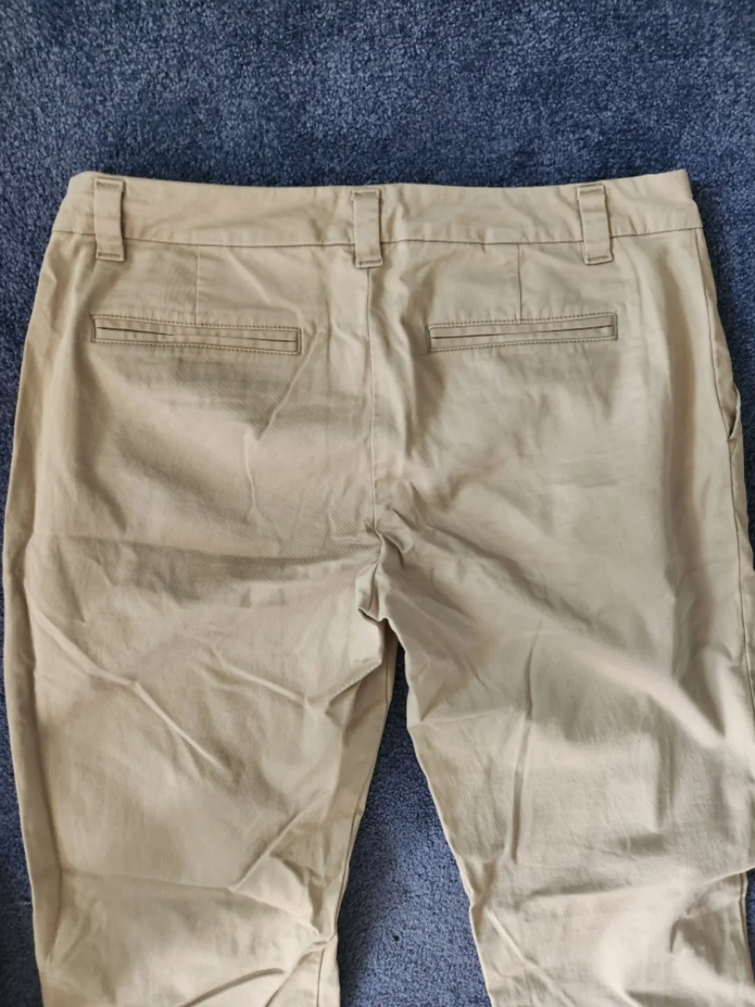 Khaki Gap Pants Size 6 image indicator(3)
