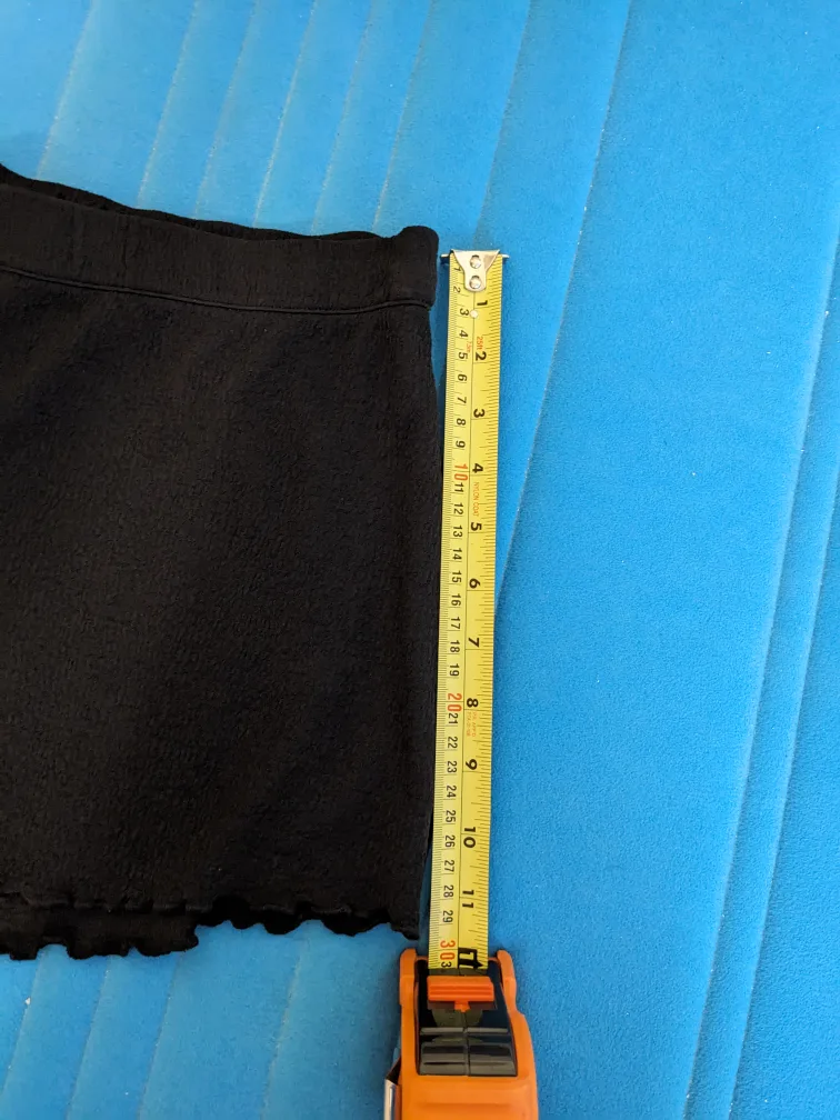 H&M Black Shorts image indicator(5)
