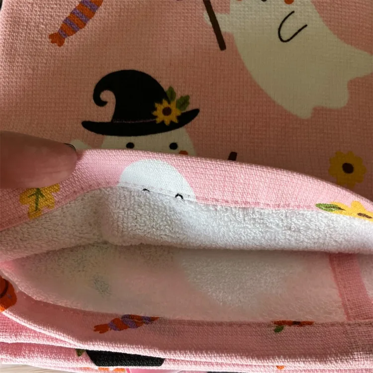 NEW Isaac Mizrahi Pink Halloween Ghost Towel Set of 2 Pumpkin image indicator(4)