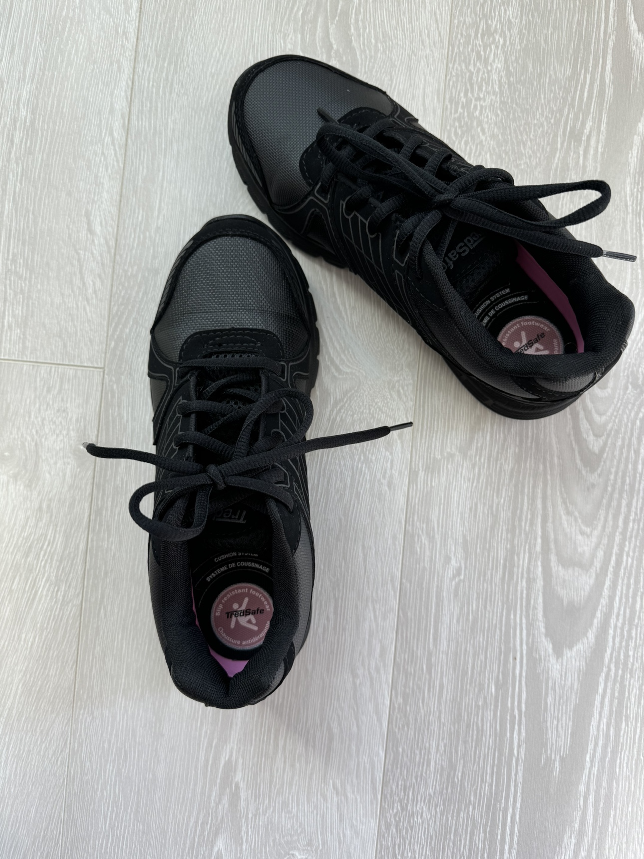 Black non-slip Shoes US 7 womens