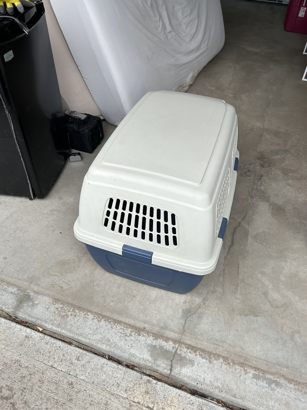 Medium size dog crate - photo 4