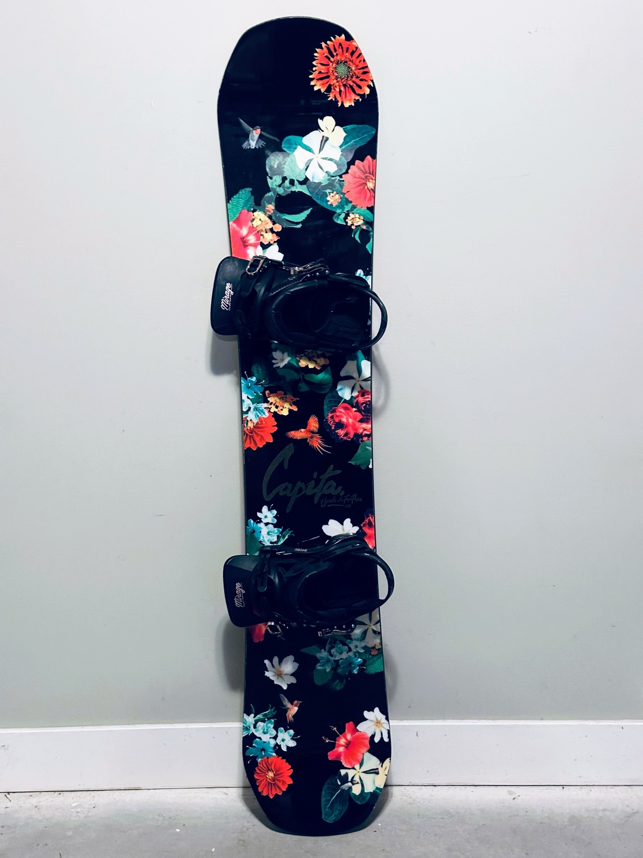 148cm CAPiTA Snowboard + Salomon Bindings - photo 2