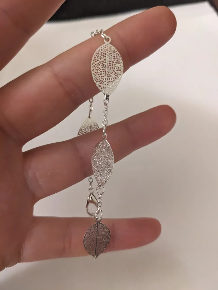 Silver Leaves Bracelet and Necklace Set image indicator(3)