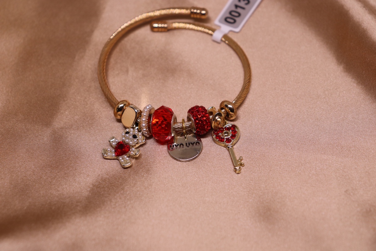 18K gold plated Red Bear and Key Bangle - photo 2