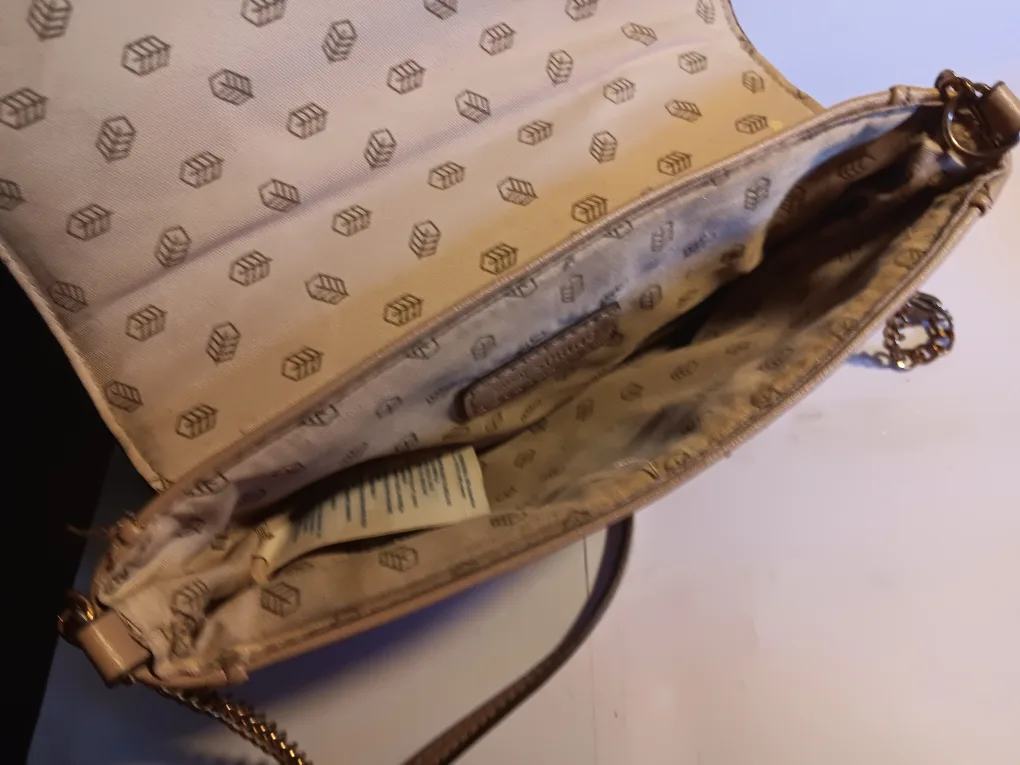 Small Tan Crossbody Bag/Purse #freecycle image indicator(4)