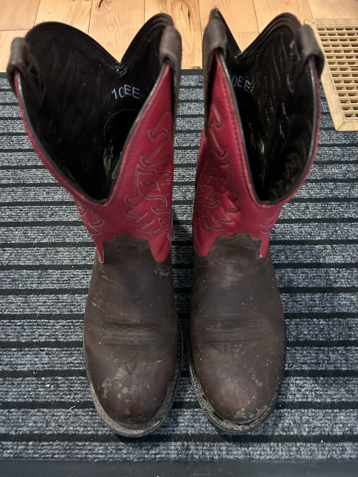 Men's Ariat Boots Size 10EE